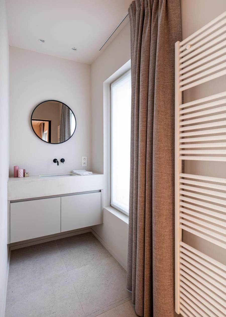 Huswell - Romantic Getaway With Terrace In Gante